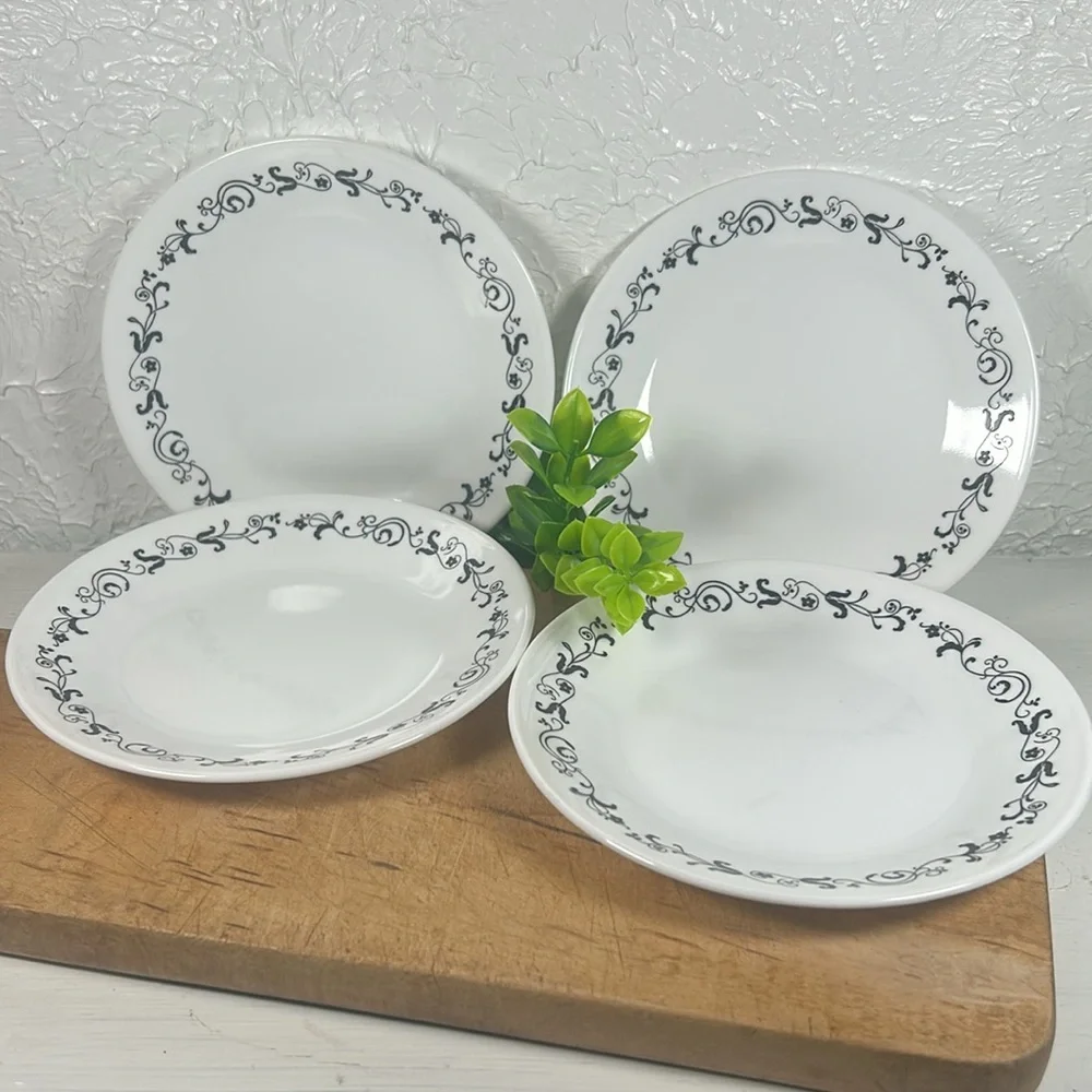 Corelle Garden Getaway Salad Lunchen Dessert Plates Set of 4 Sandwich Plates